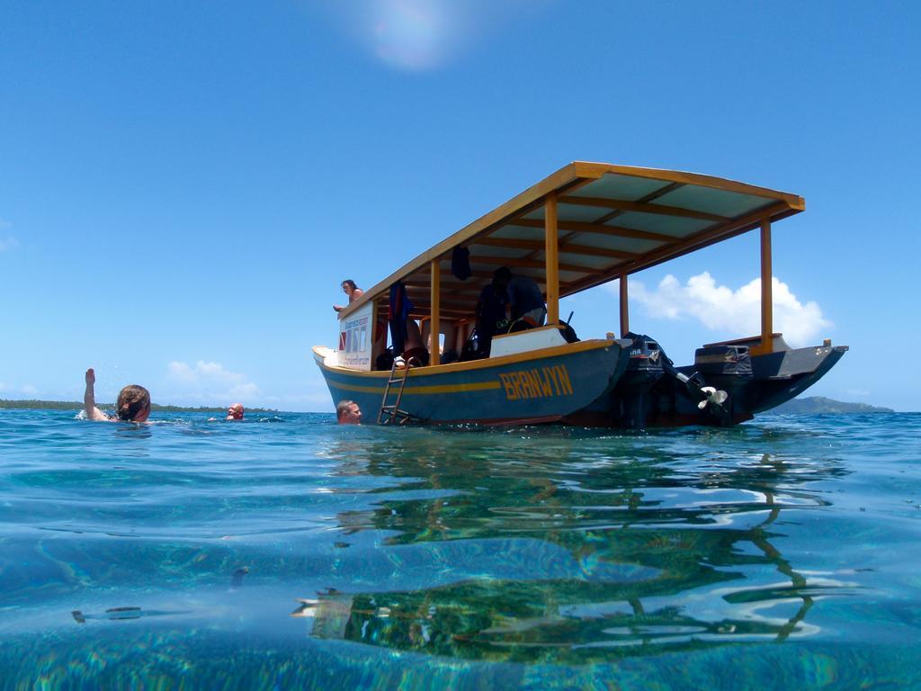 Bunaken Divers Sea Breeze Resort Екстериор снимка