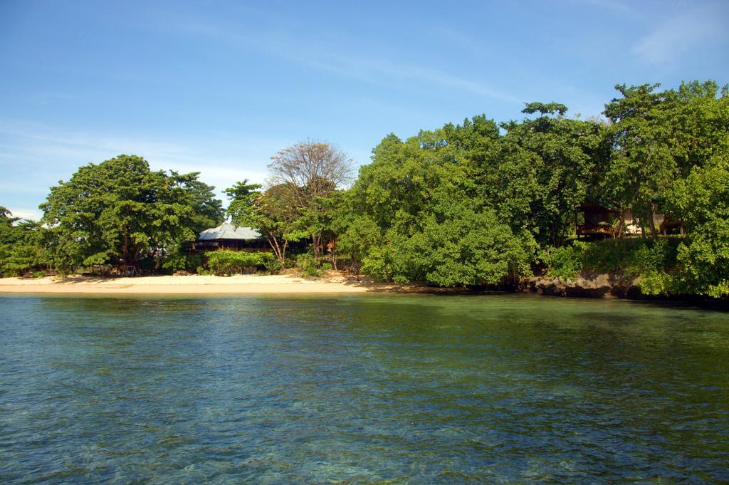 Bunaken Divers Sea Breeze Resort Екстериор снимка