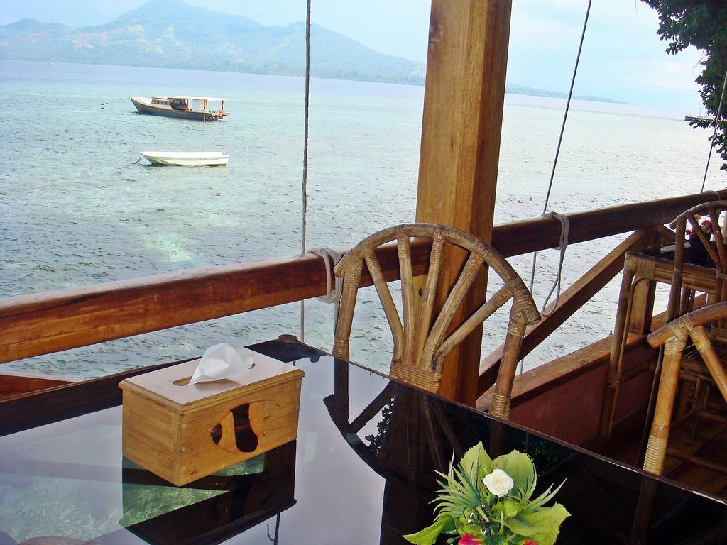Bunaken Divers Sea Breeze Resort Екстериор снимка