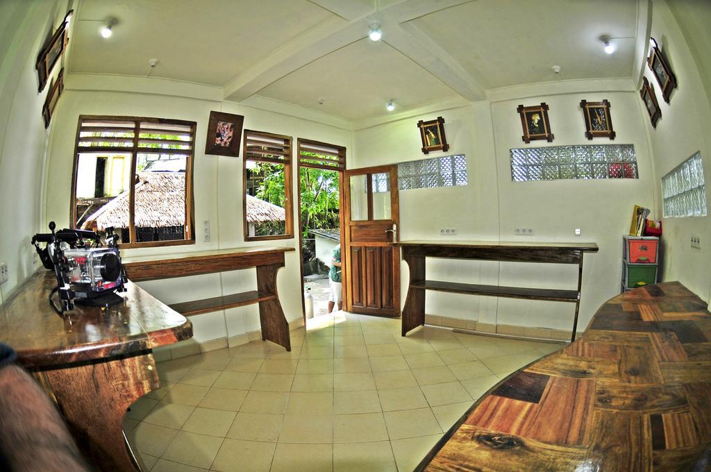 Bunaken Divers Sea Breeze Resort Екстериор снимка