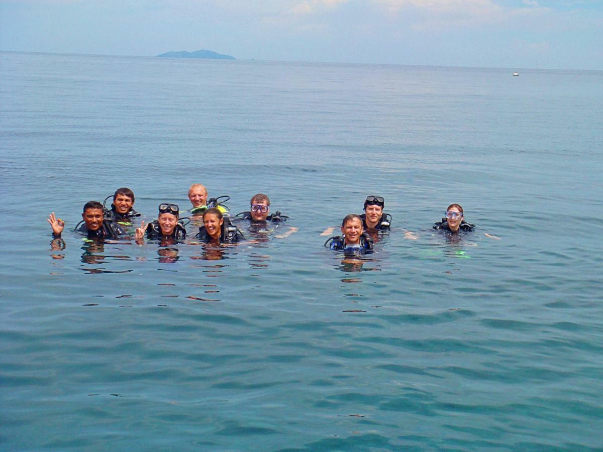 Bunaken Divers Sea Breeze Resort Екстериор снимка