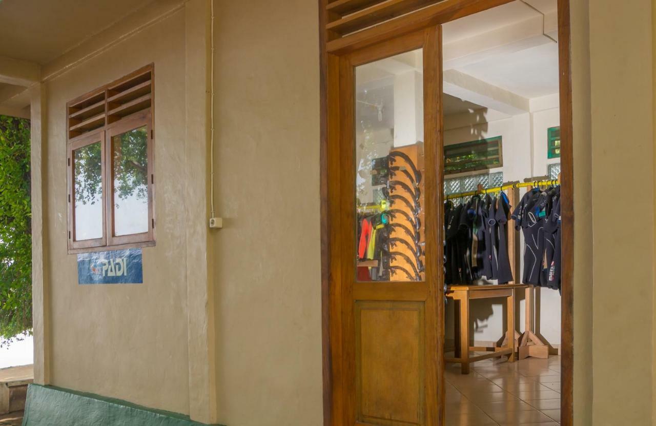 Bunaken Divers Sea Breeze Resort Екстериор снимка